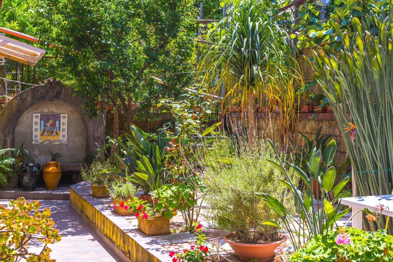 Bed and Breakfast Da Marisa Sant'Agnello Exterior foto
